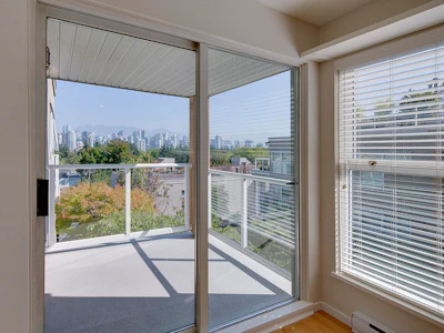 204-943 W 8th Avenue - 4