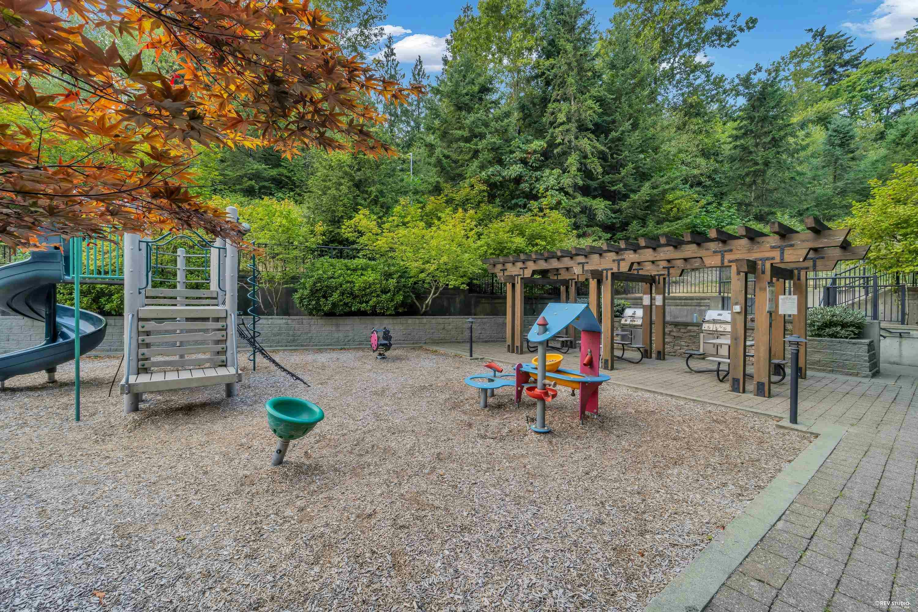 203-7418 Byrnepark Walk, Burnaby, BC, V3N 0B3 - 27