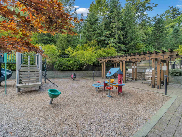 203-7418 Byrnepark Walk, Burnaby, BC, V3N 0B3 - 27