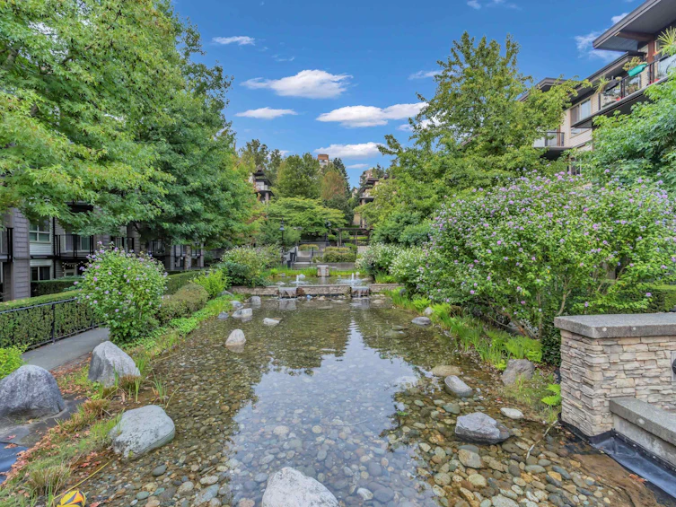 203-7418 Byrnepark Walk, Burnaby, BC, V3N 0B3 - 22
