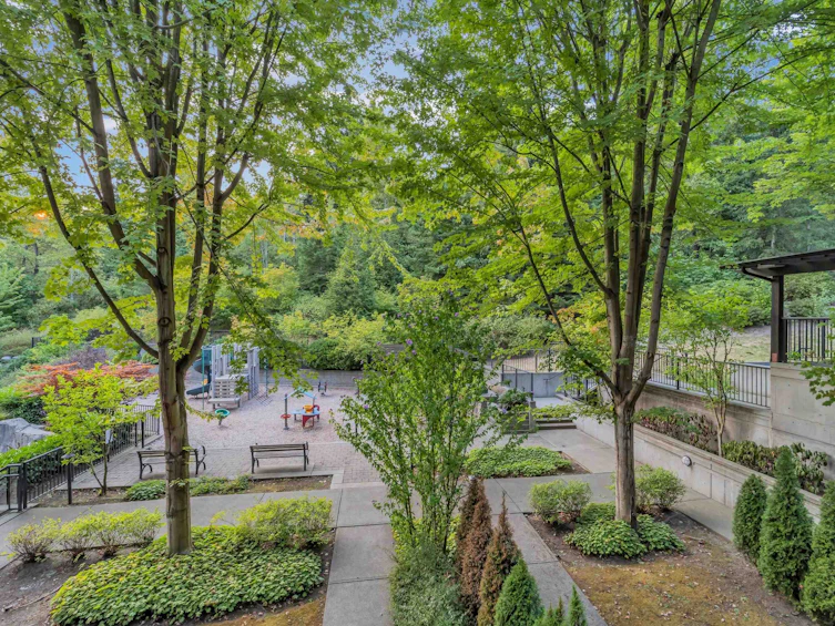 203-7418 Byrnepark Walk, Burnaby, BC, V3N 0B3 - 18