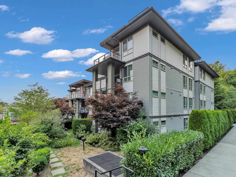 203-7418 Byrnepark Walk, Burnaby, BC, V3N 0B3 - 20