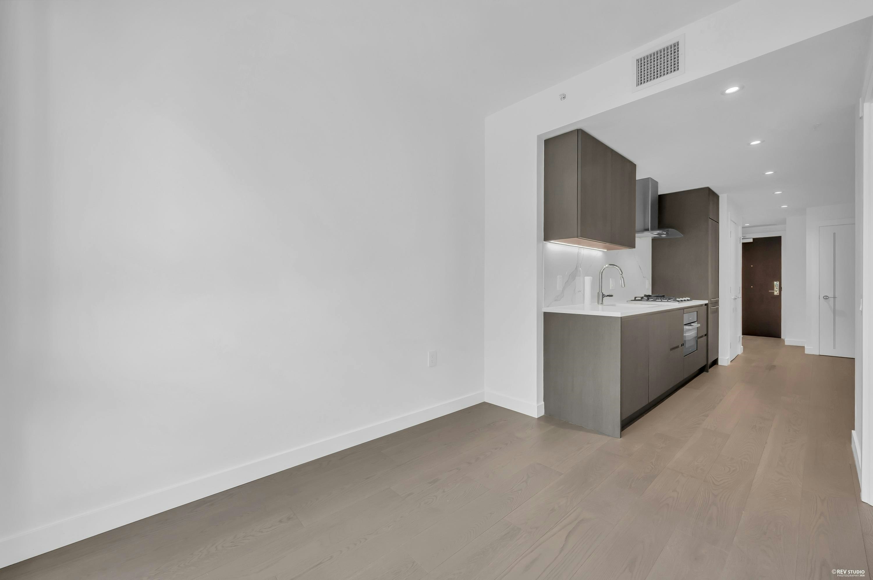 108-5168 Cambie Street - 4