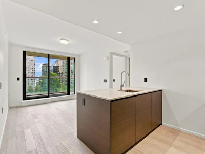 1004-1408 Robson Street - 3