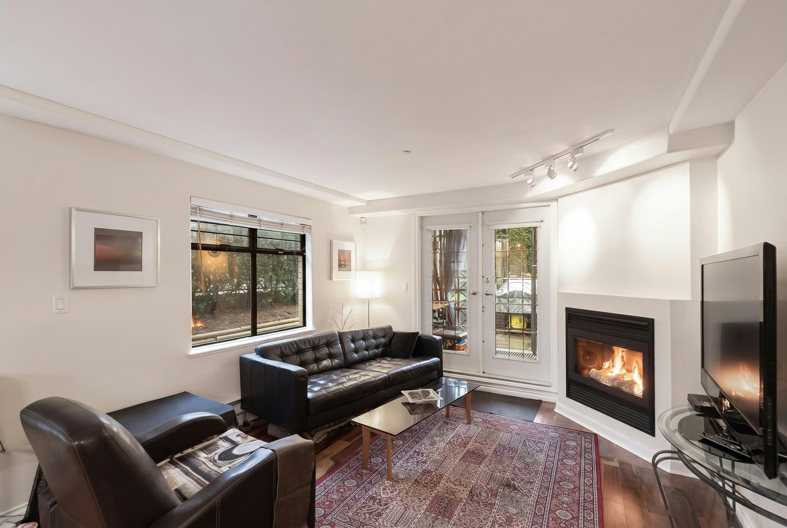 101-2829 Ash Street, Vancouver, BC, V5Z 4P5