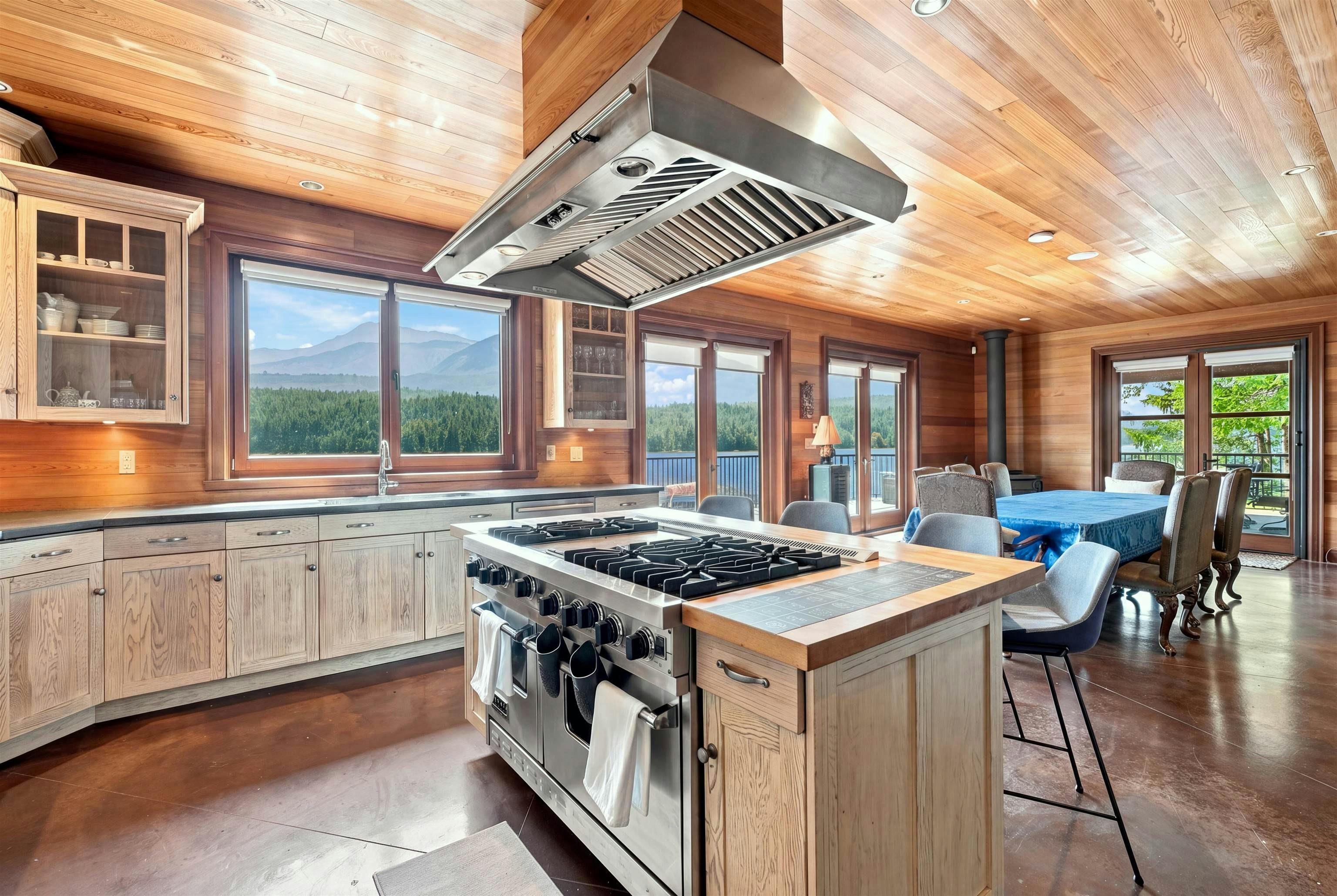 15781 East Egmont Shoreline, Pender Harbour Egmont, BC, V0N 1N0 - 17