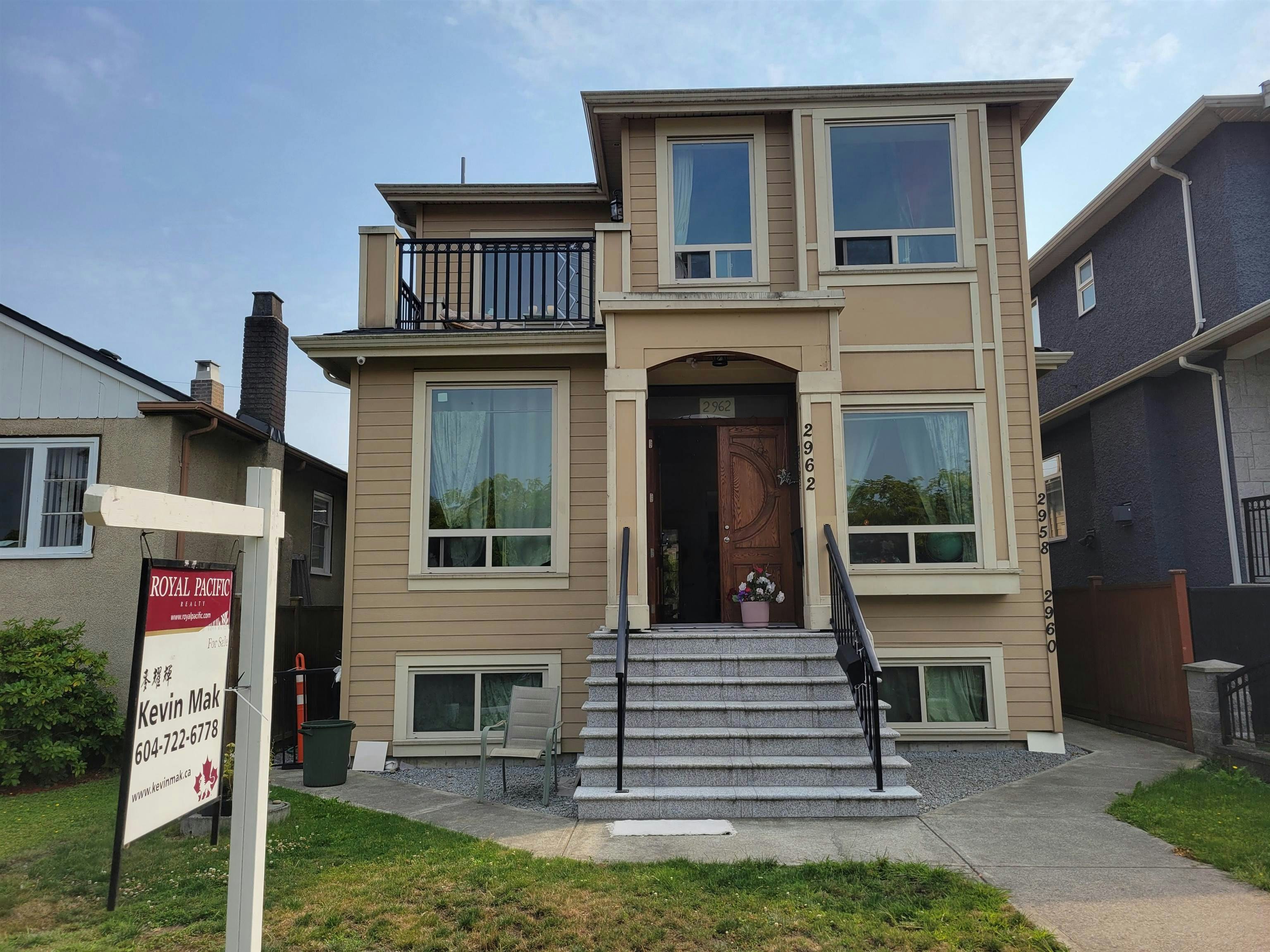 2962 Kitchener Street, Vancouver, BC, V5K 3E5