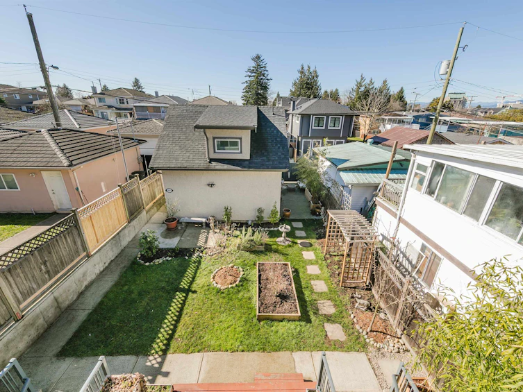 5887 Battison Street, Vancouver, BC, V5R 4M7 - 16