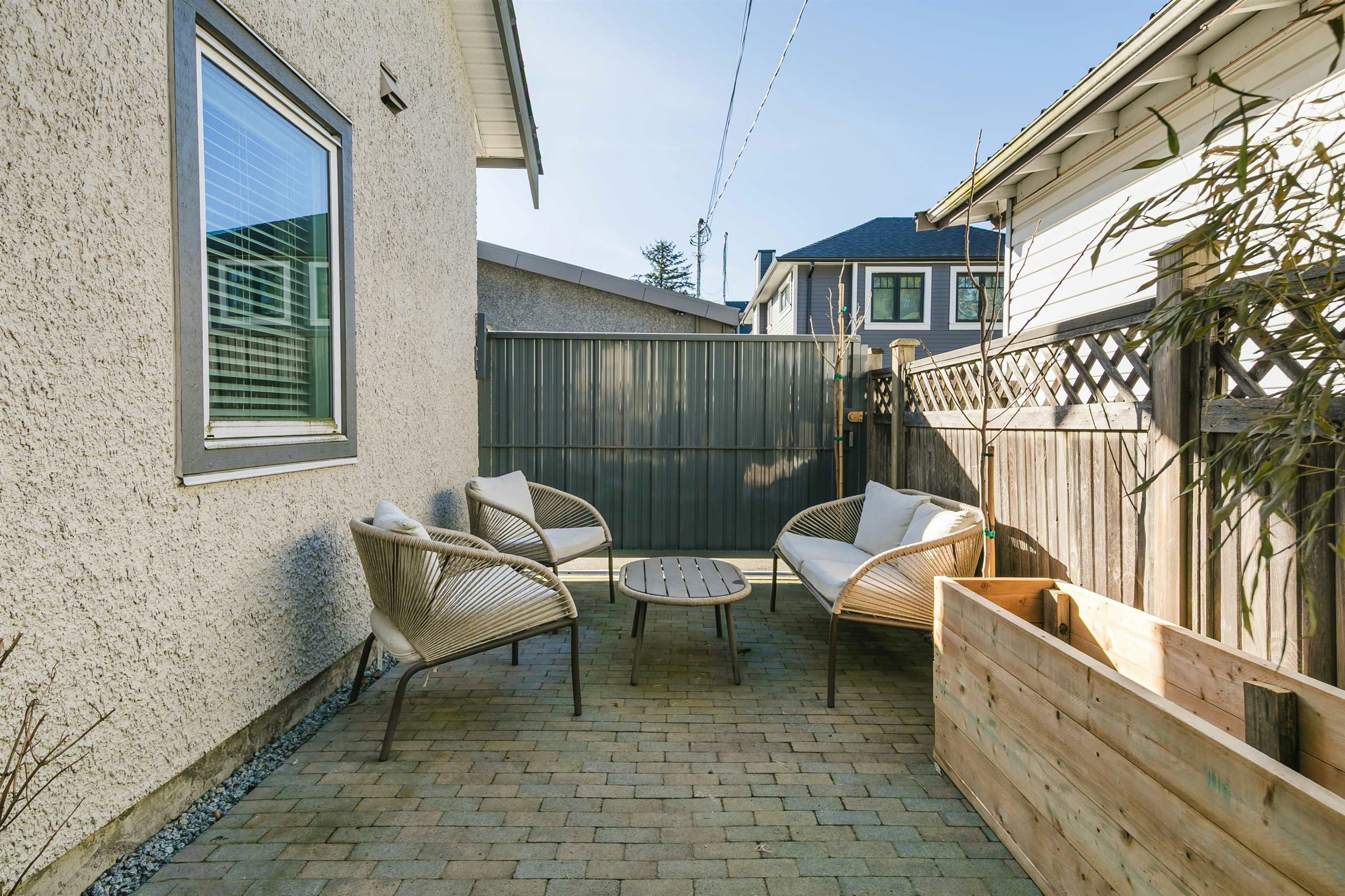 5887 Battison Street, Vancouver, BC, V5R 4M7 - 25