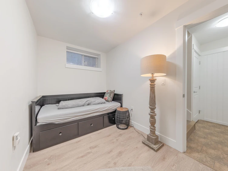 5887 Battison Street, Vancouver, BC, V5R 4M7 - 23