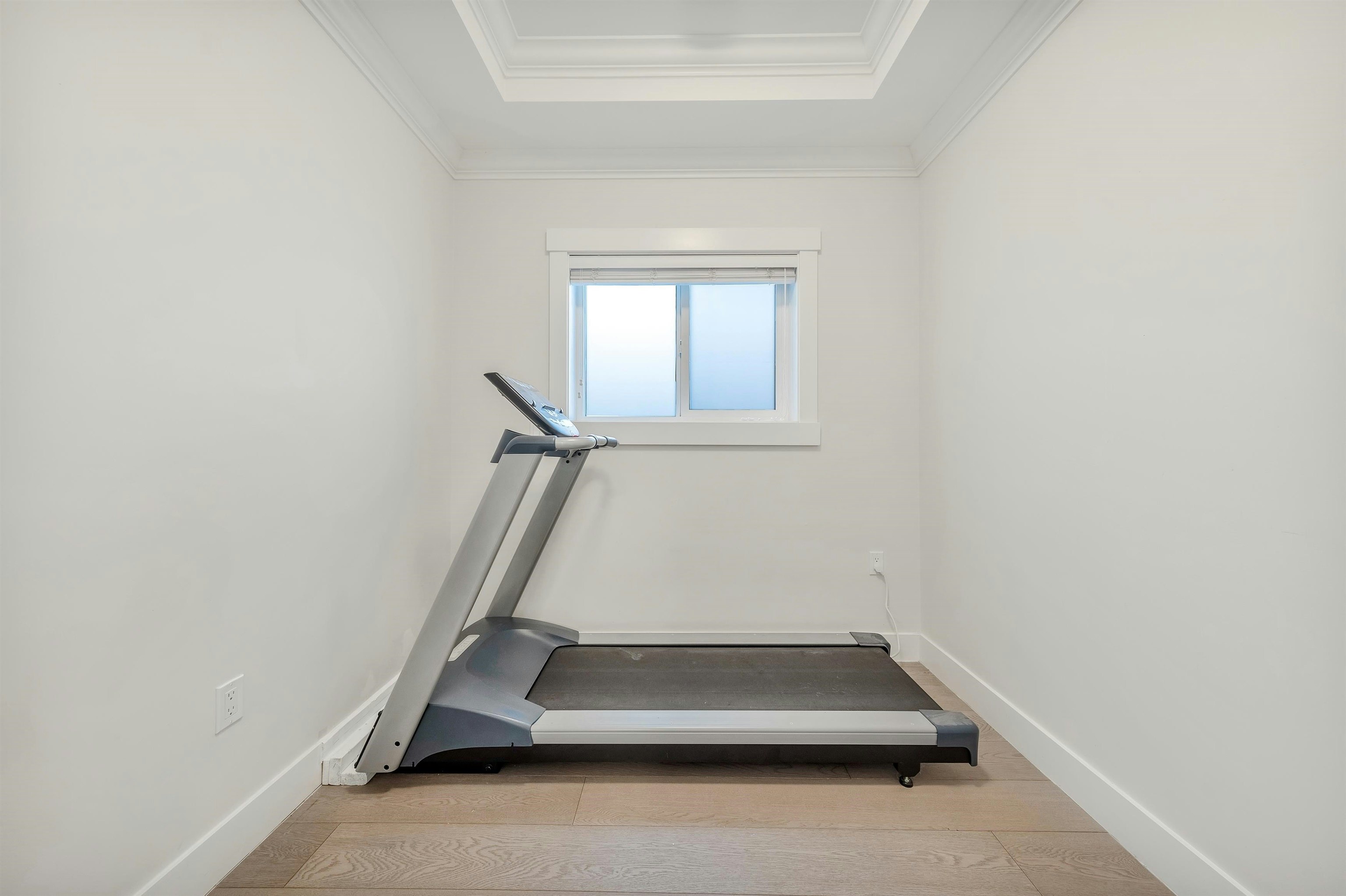 5887 Battison Street, Vancouver, BC, V5R 4M7 - 5