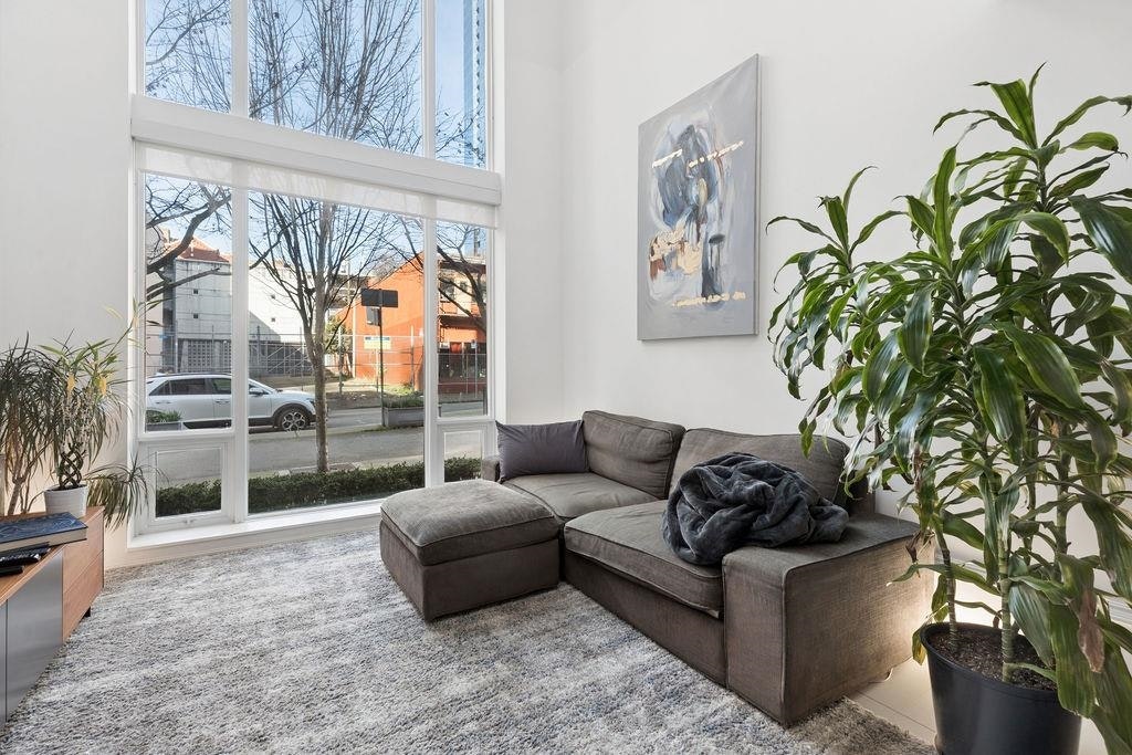 1106 Hornby Street, Vancouver, BC, V6Z 1V8