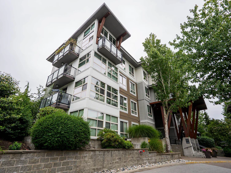321-6688 120 Street, Delta, BC, V3W 1T8