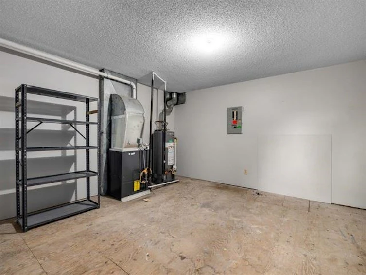 18208 21a Avenue, Surrey, BC, V3Z 9W2 - 24