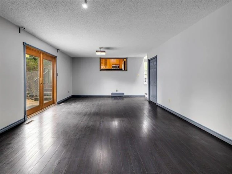 18208 21a Avenue, Surrey, BC, V3Z 9W2 - 20