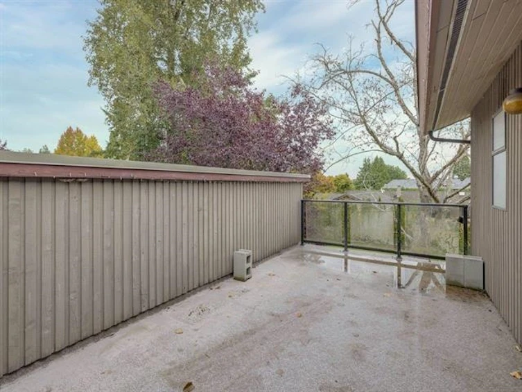 18208 21a Avenue, Surrey, BC, V3Z 9W2 - 30