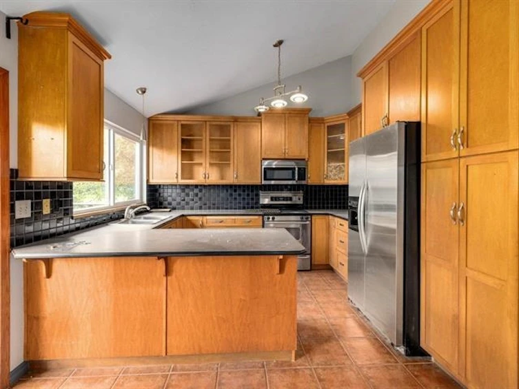 18208 21a Avenue, Surrey, BC, V3Z 9W2 - 16