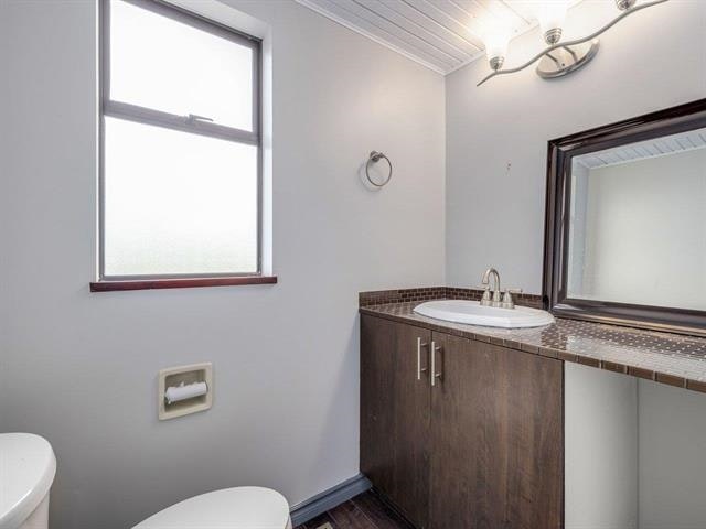 18208 21a Avenue, Surrey, BC, V3Z 9W2 - 26