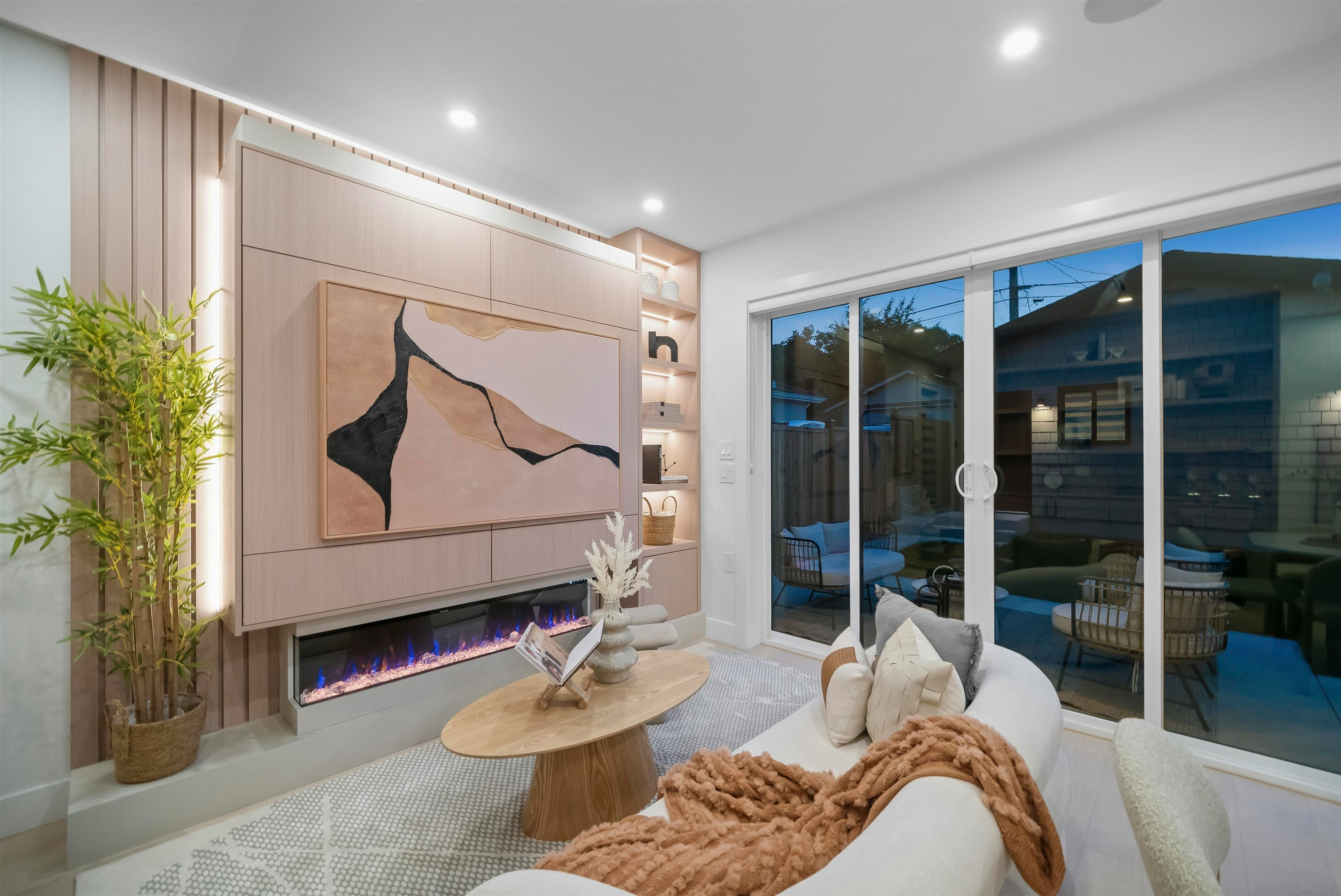 2-5033 Prince Albert Street - 5
