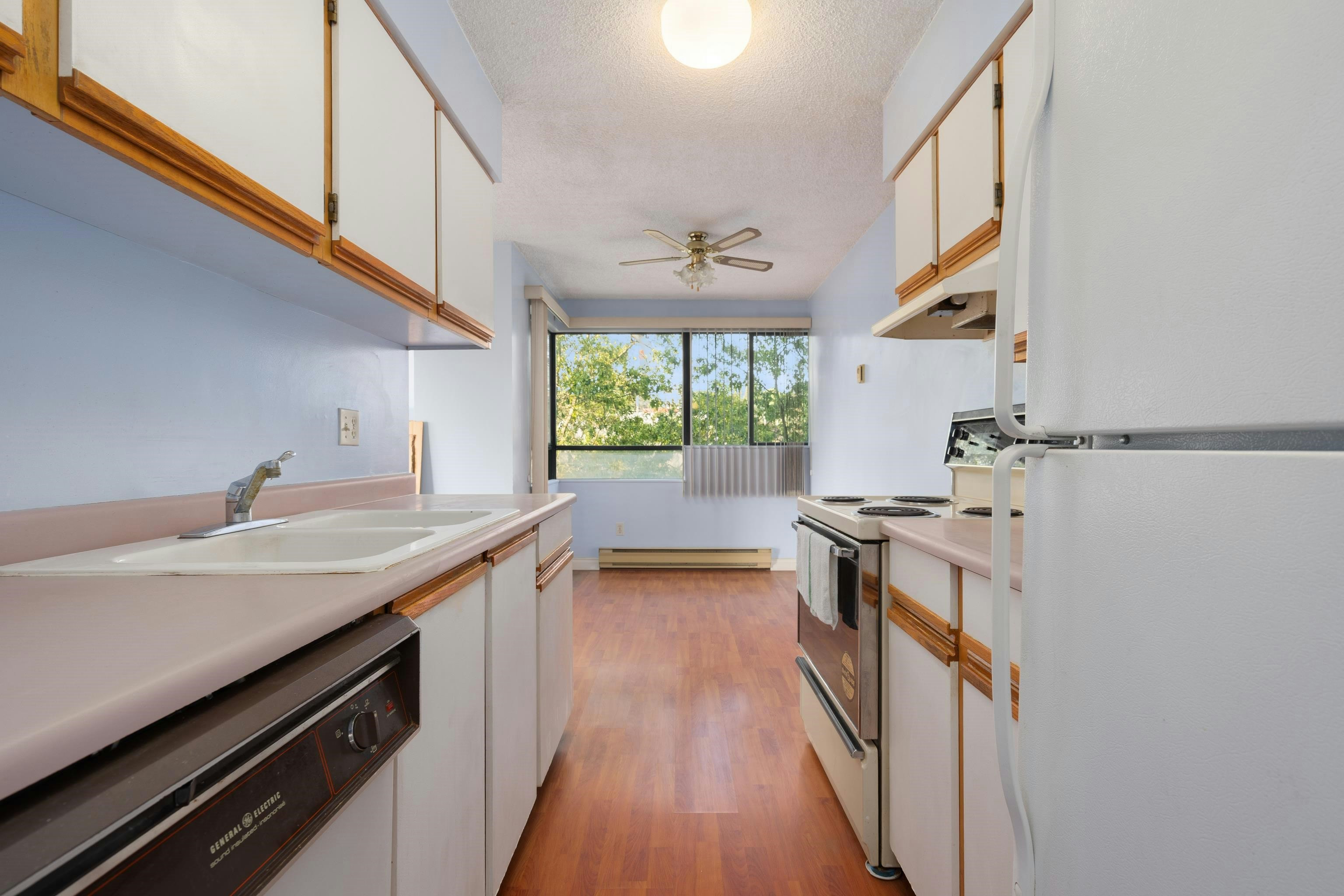 702-1026 Queens Avenue, New Westminster, BC, V3M 6B2 - 8