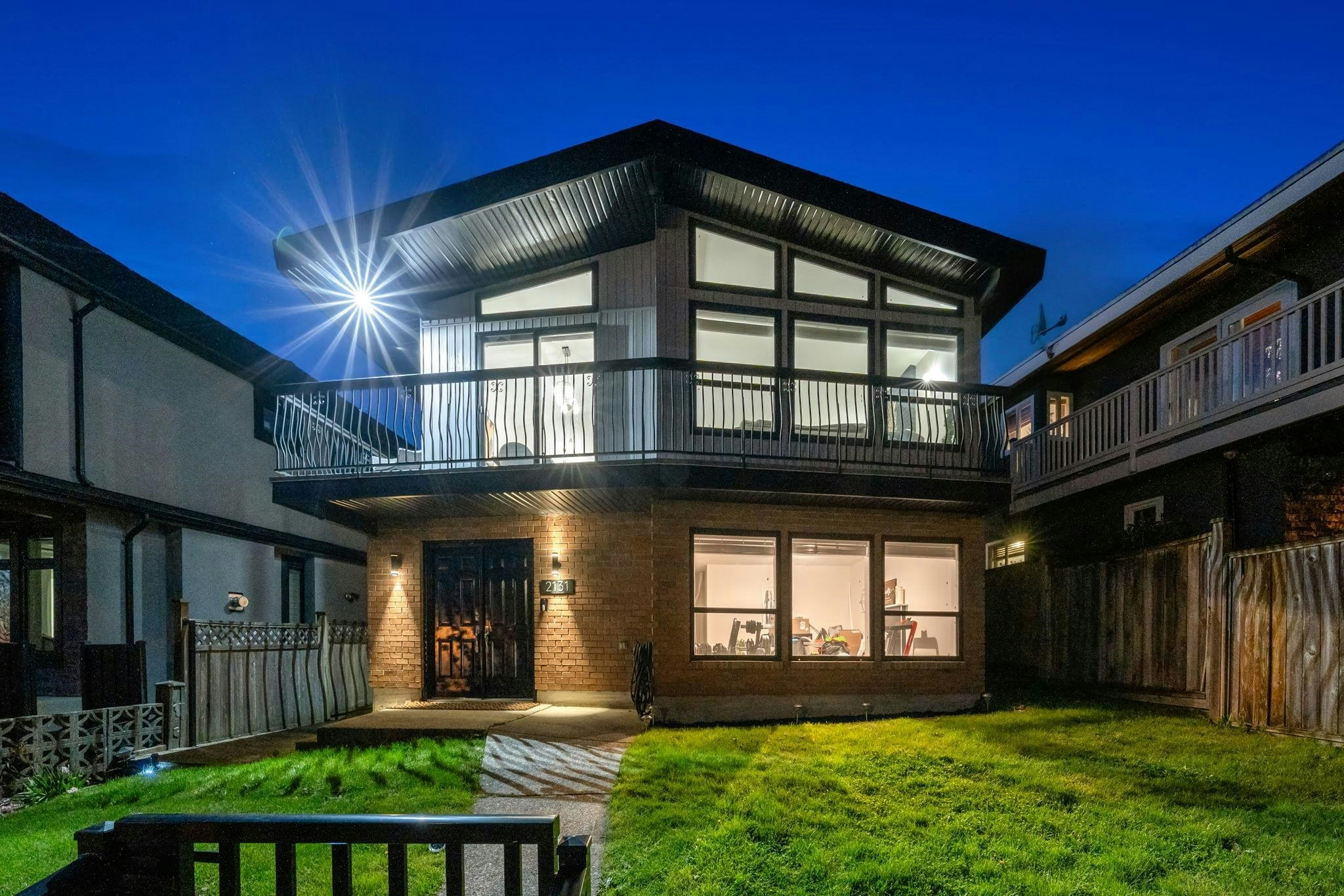 2131 Fraserview Drive, Vancouver, BC, V5P 2N2