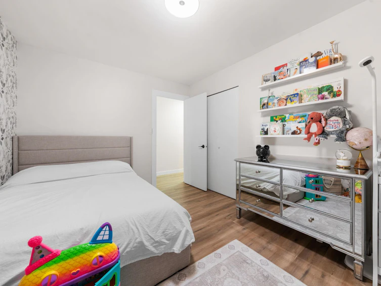 2131 Fraserview Drive, Vancouver, BC, V5P 2N2 - 20