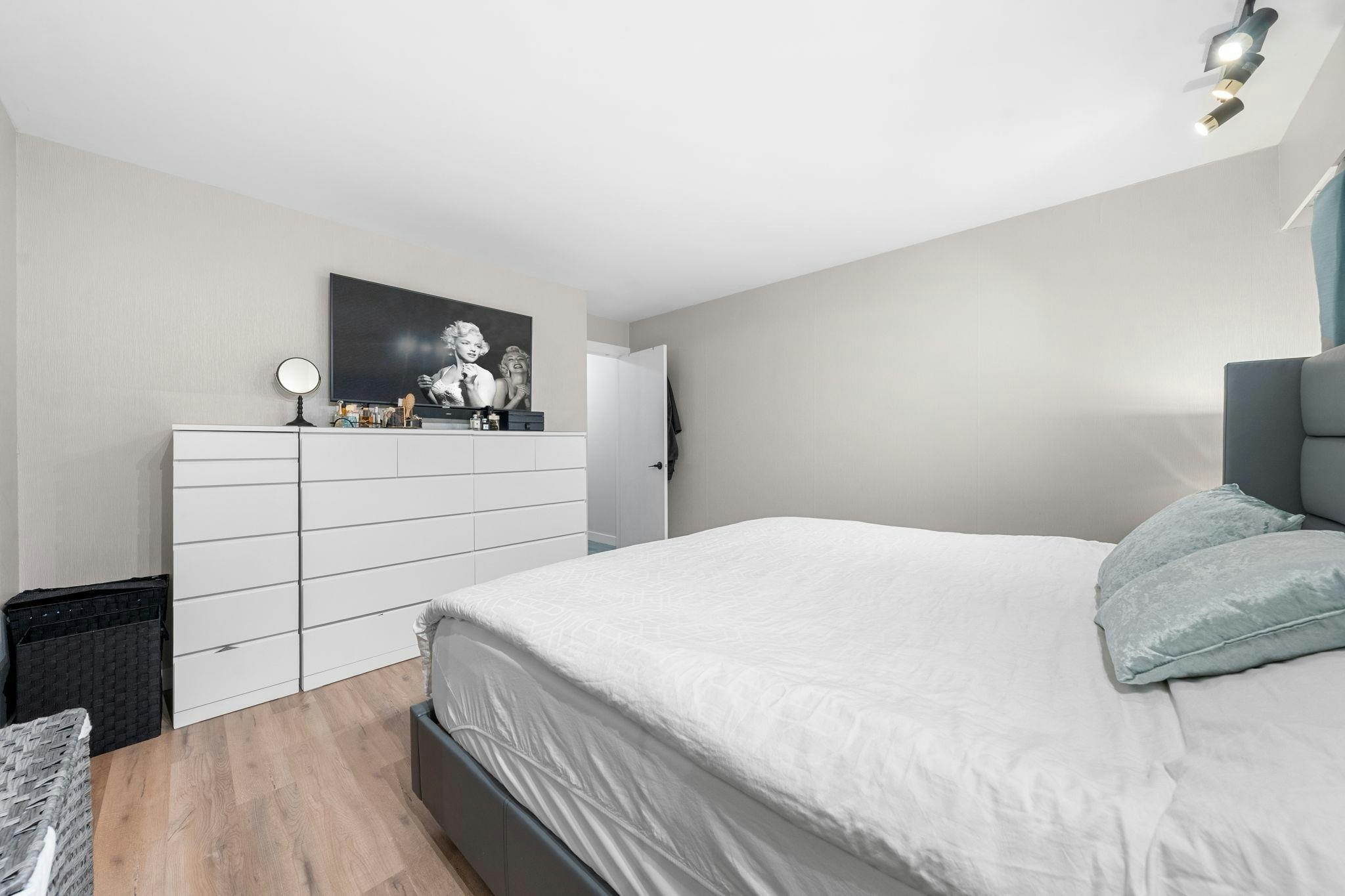 2131 Fraserview Drive, Vancouver, BC, V5P 2N2 - 27