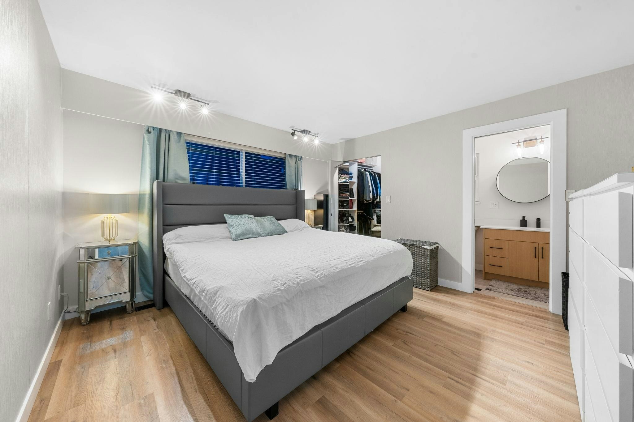 2131 Fraserview Drive, Vancouver, BC, V5P 2N2 - 24