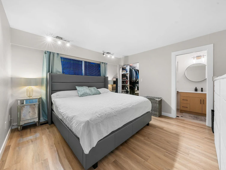 2131 Fraserview Drive, Vancouver, BC, V5P 2N2 - 24