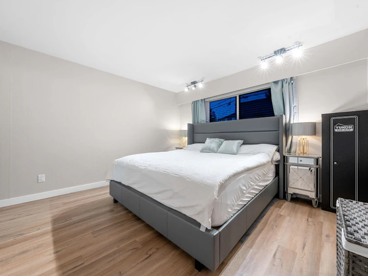 2131 Fraserview Drive, Vancouver, BC, V5P 2N2 - 23