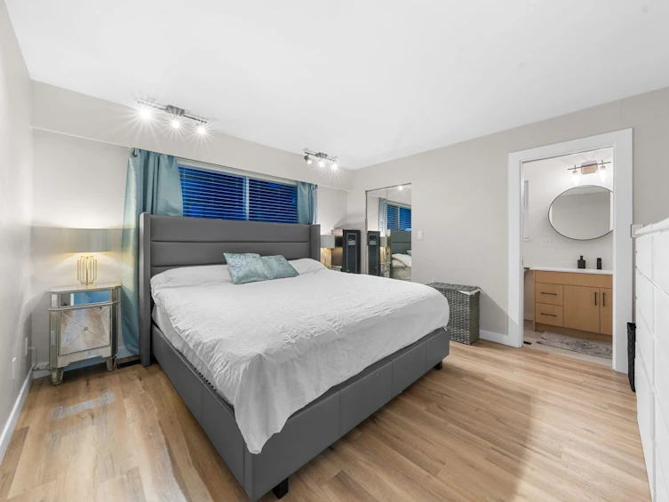 2131 Fraserview Drive, Vancouver, BC, V5P 2N2 - 25