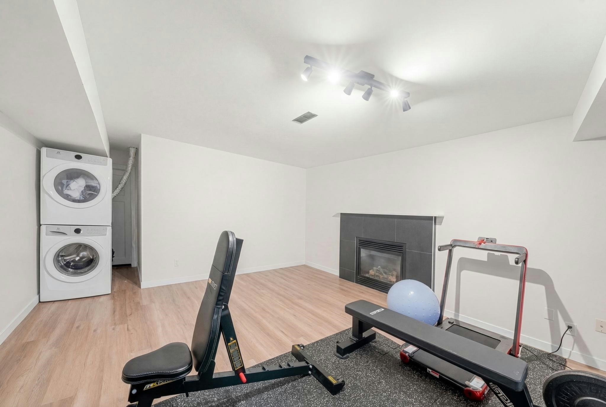 2131 Fraserview Drive, Vancouver, BC, V5P 2N2 - 32