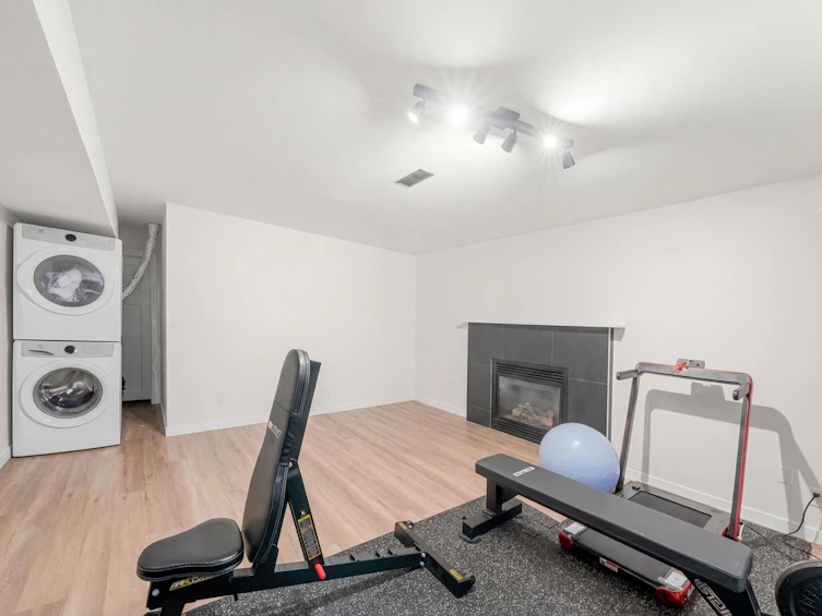 2131 Fraserview Drive, Vancouver, BC, V5P 2N2 - 32