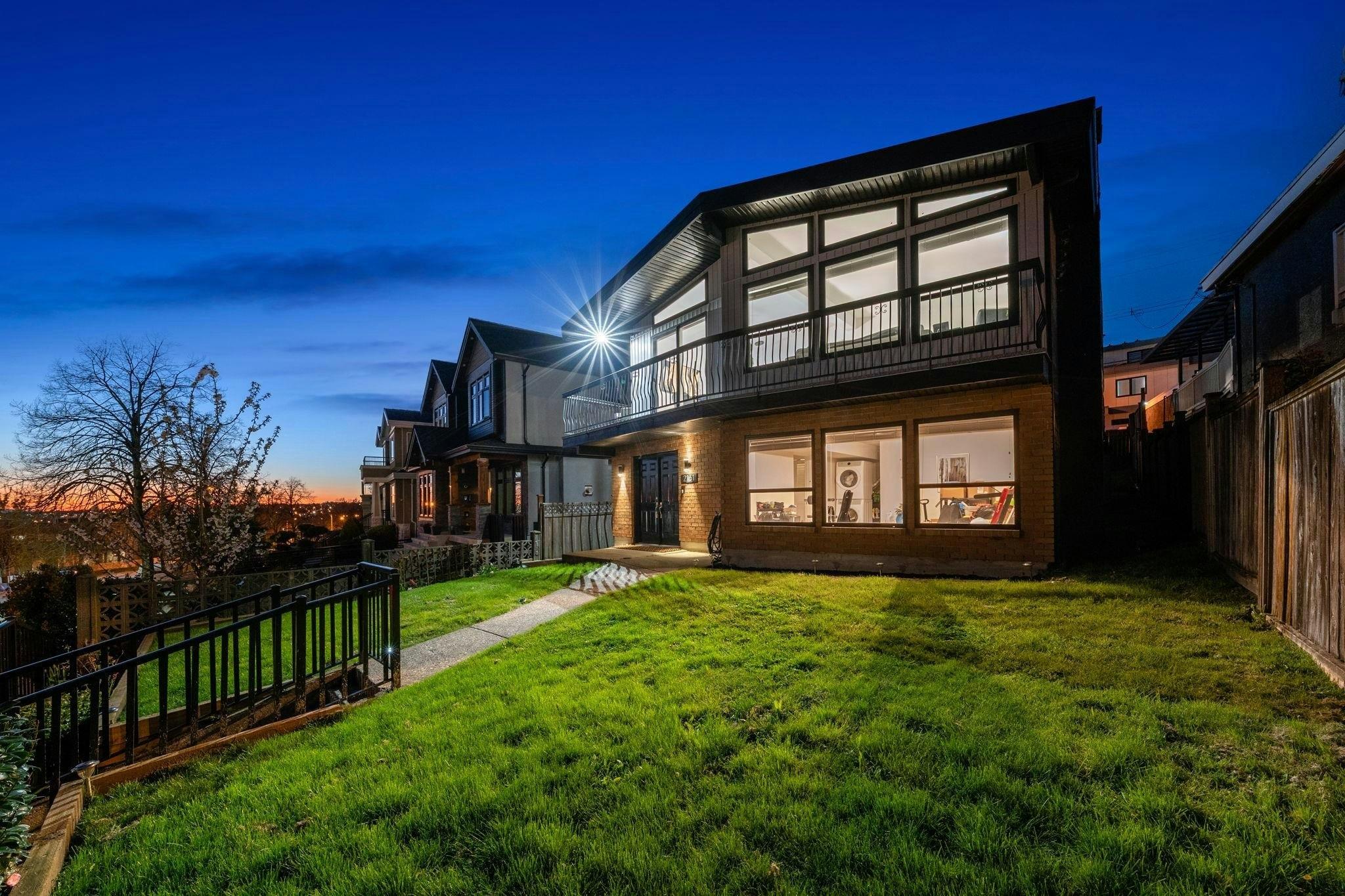 2131 Fraserview Drive, Vancouver, BC, V5P 2N2 - 34