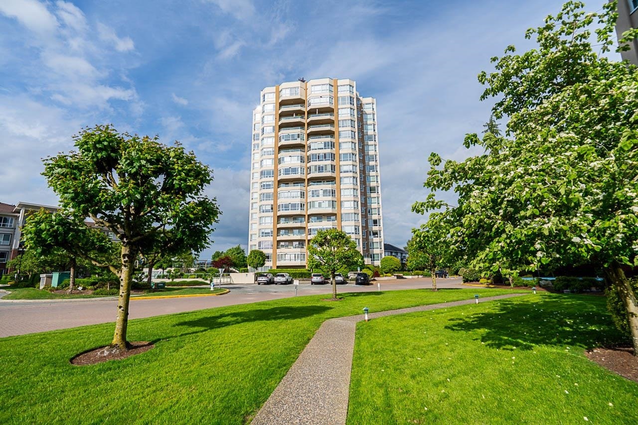 304-3190 Gladwin Road - 3