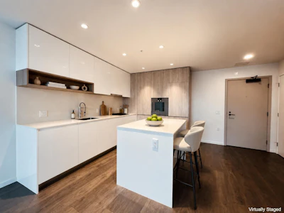 727-6808 Minoru Boulevard - 2