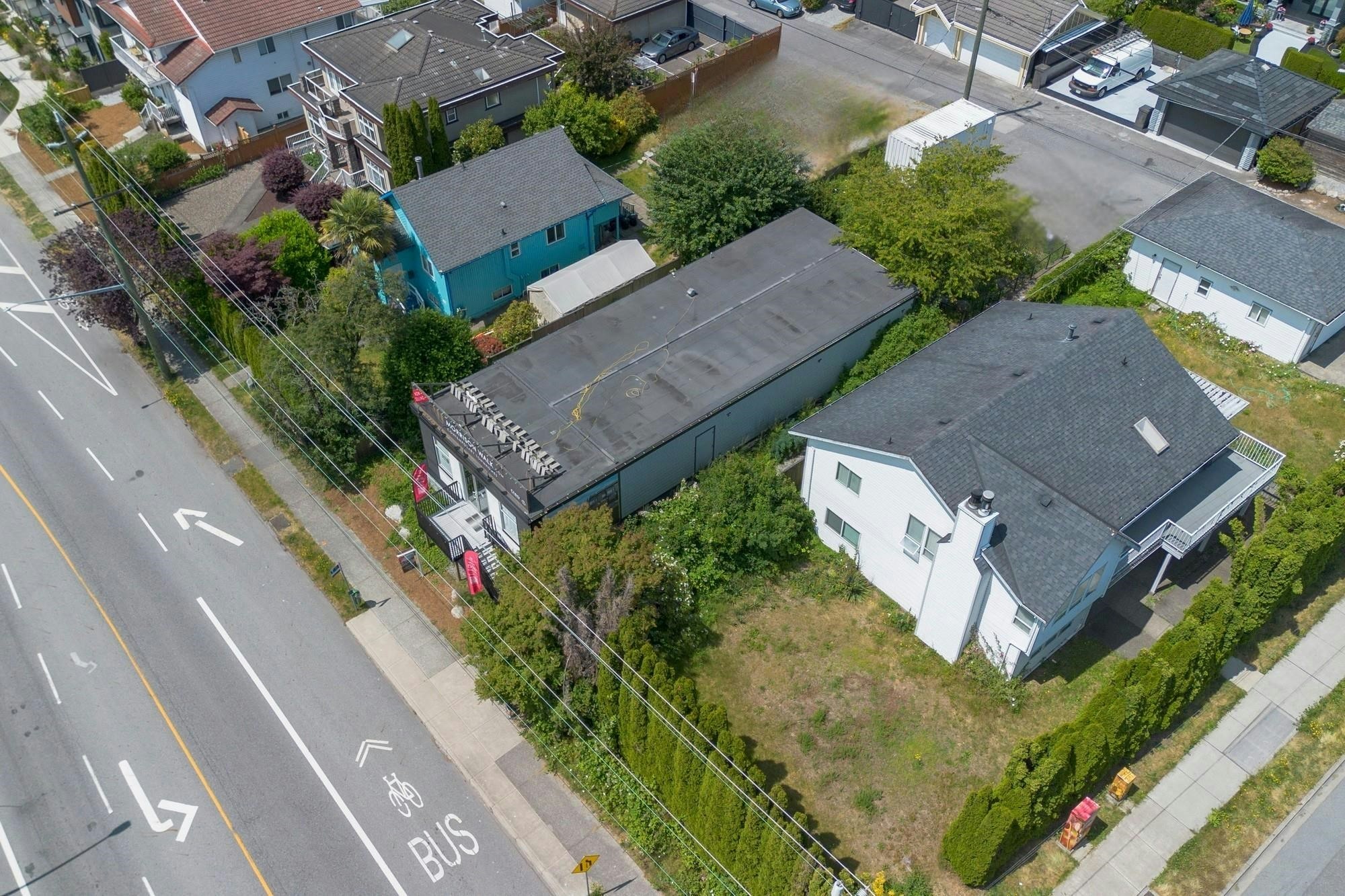 658 E 3rd Street, North Vancouver, BC, V7L 1G7 - 2