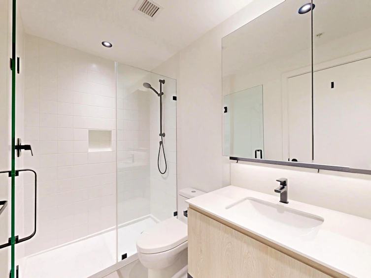 3930 Dumfries Street, Vancouver, BC, V5N 0J1 - 18