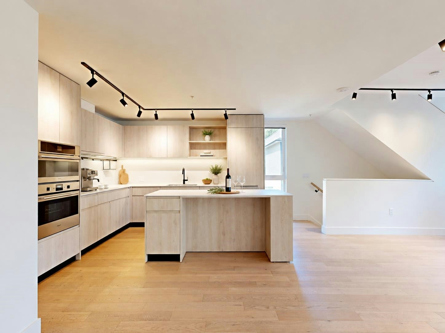 3930 Dumfries Street, Vancouver, BC, V5N 0J1 - 5