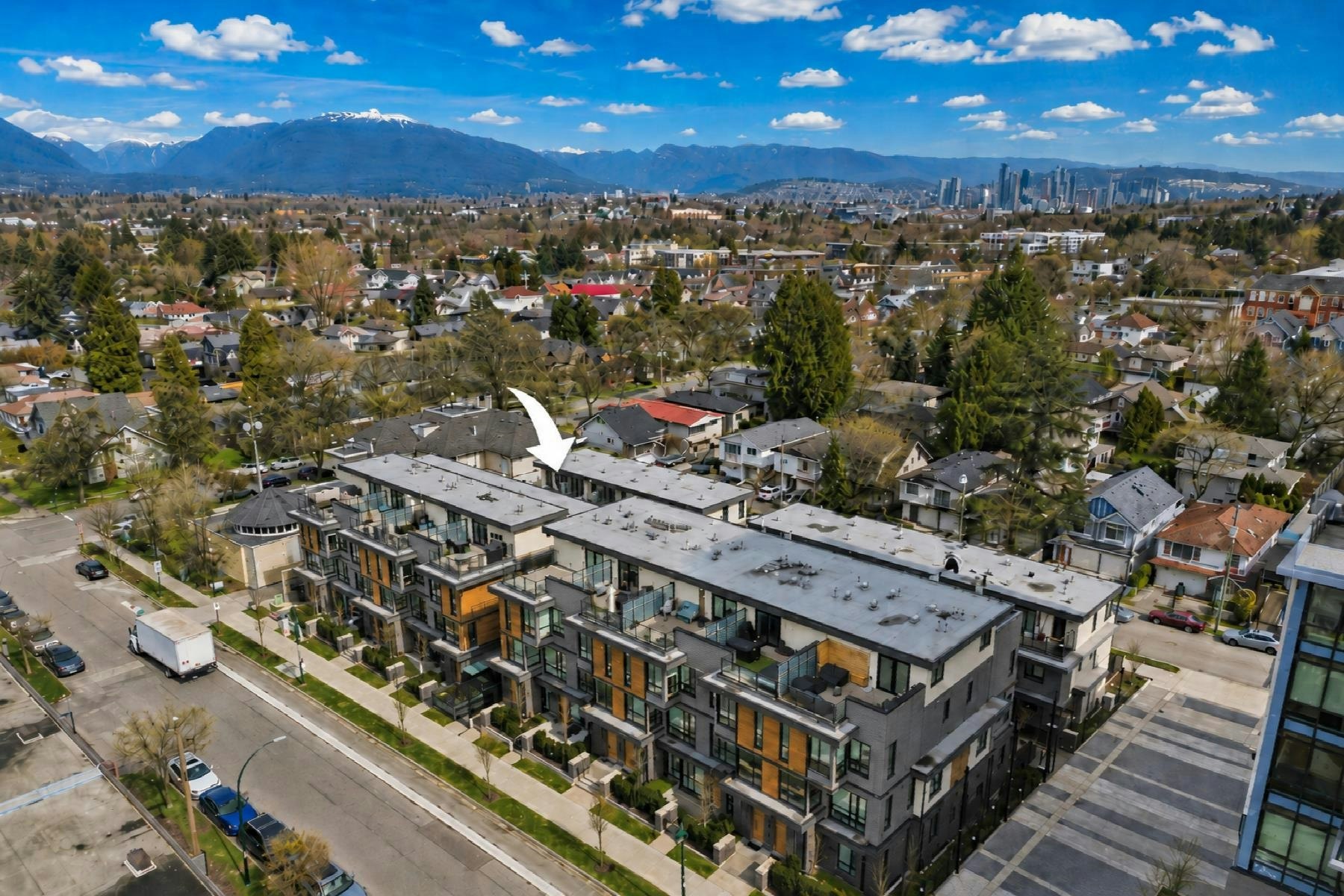 3930 Dumfries Street, Vancouver, BC, V5N 0J1
