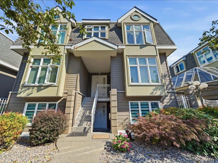729 W 7th Avenue, Vancouver, BC, V5Z 1B9