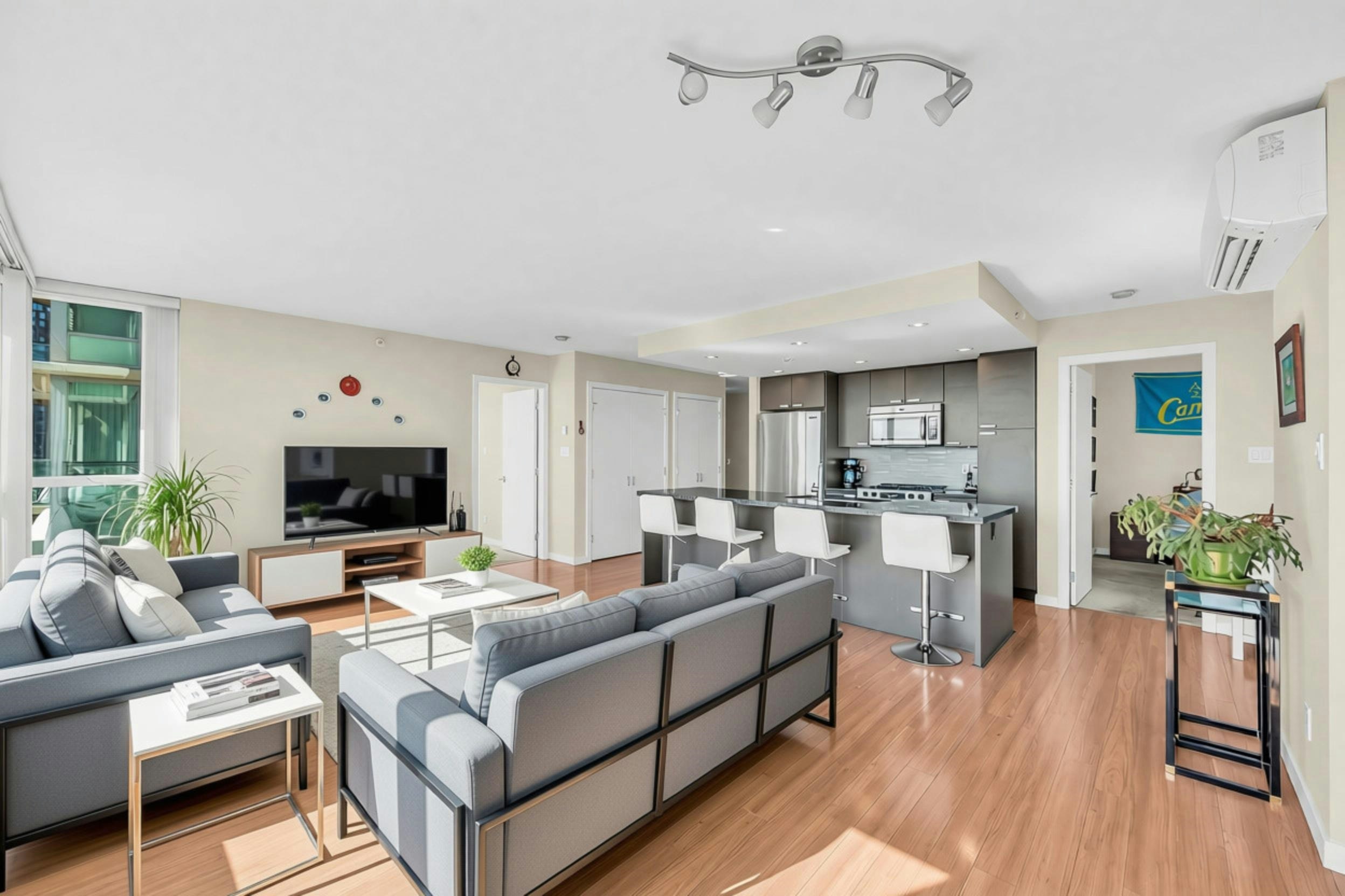 1503-2200 Douglas Road - 3