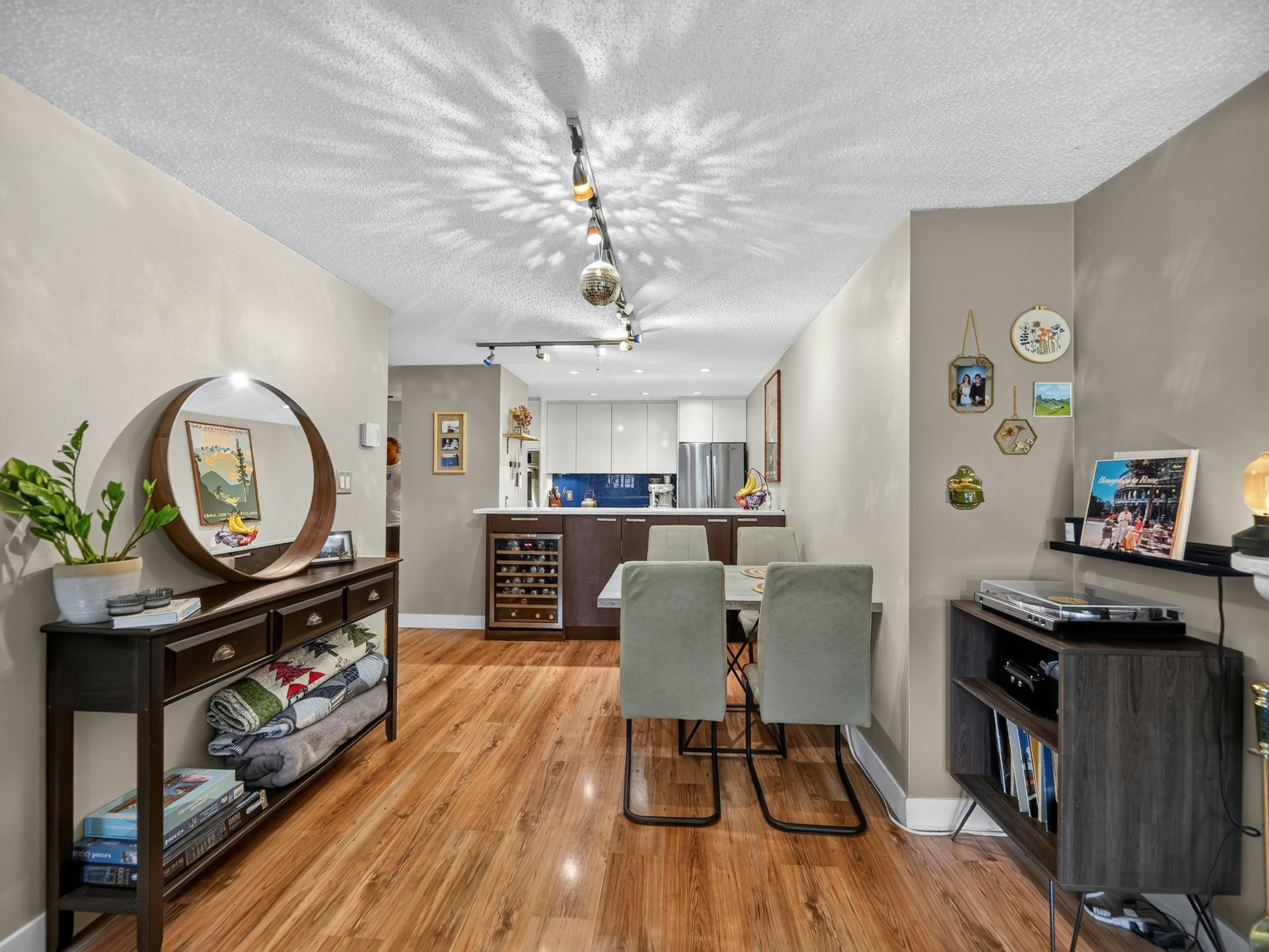 202-936 Bute Street, Vancouver, BC, V6E 1Y8 - 16