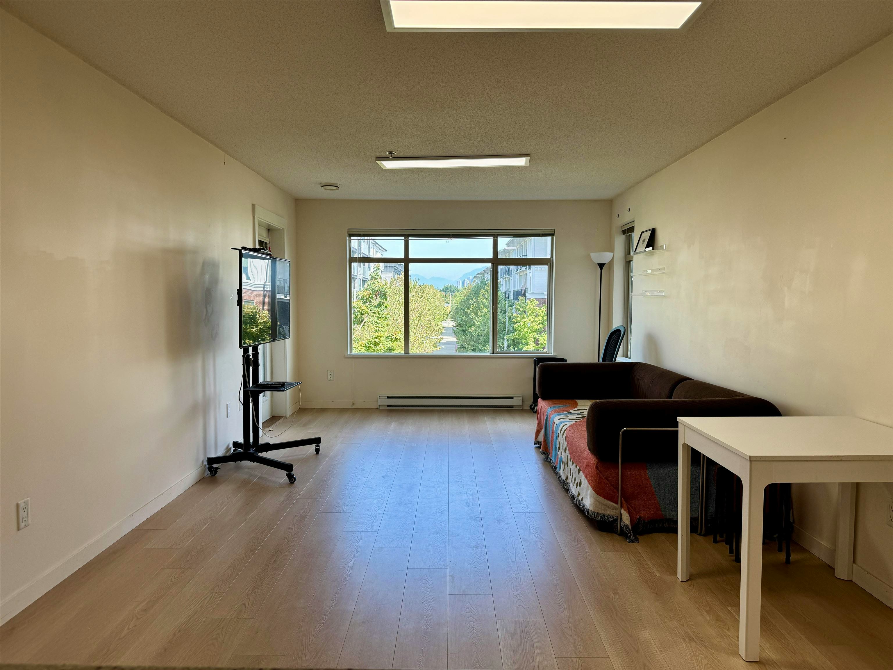 330-9288 Odlin Road, Richmond, BC, V6X 0C3 - 4