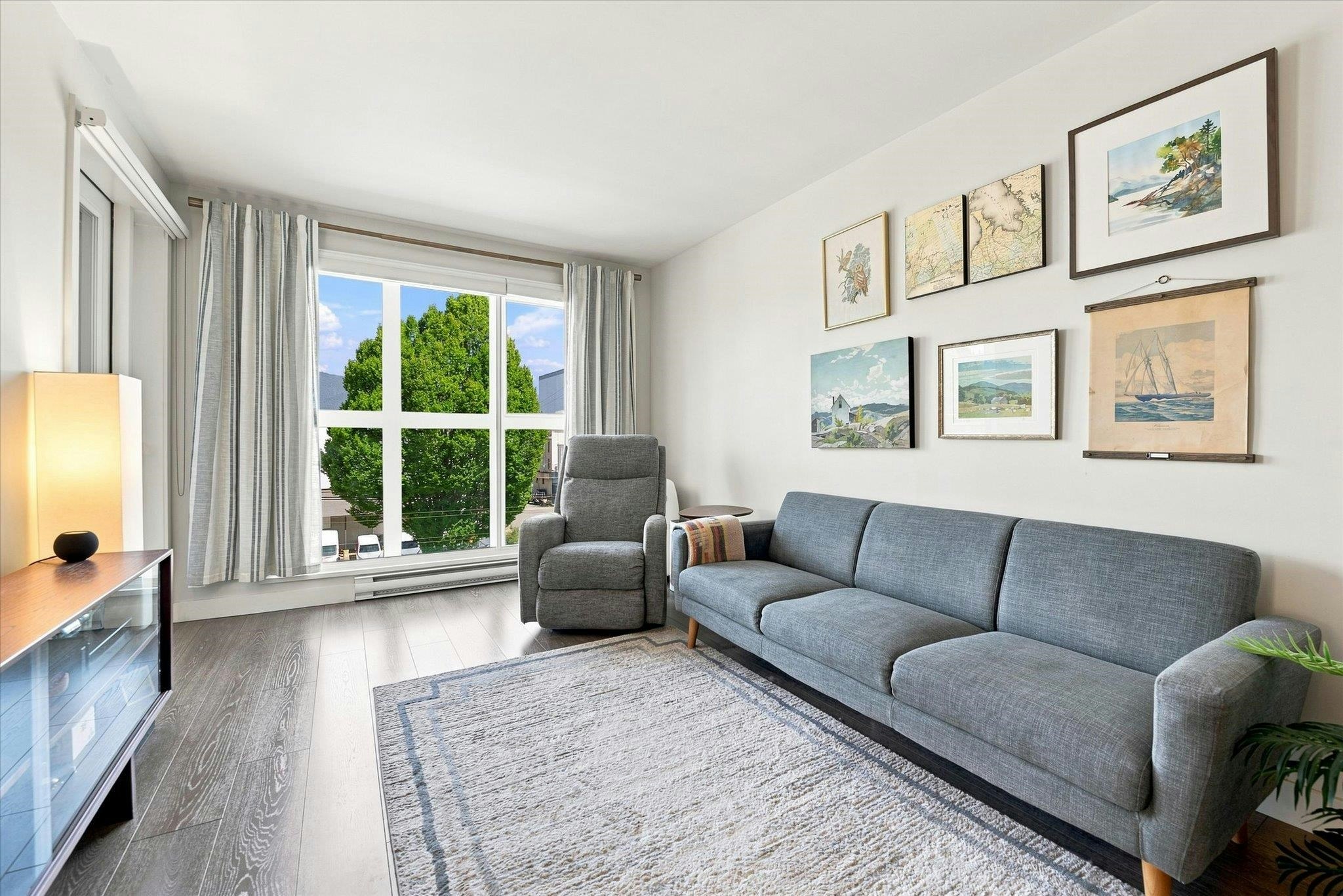 323-1588 E Hastings Street - 2