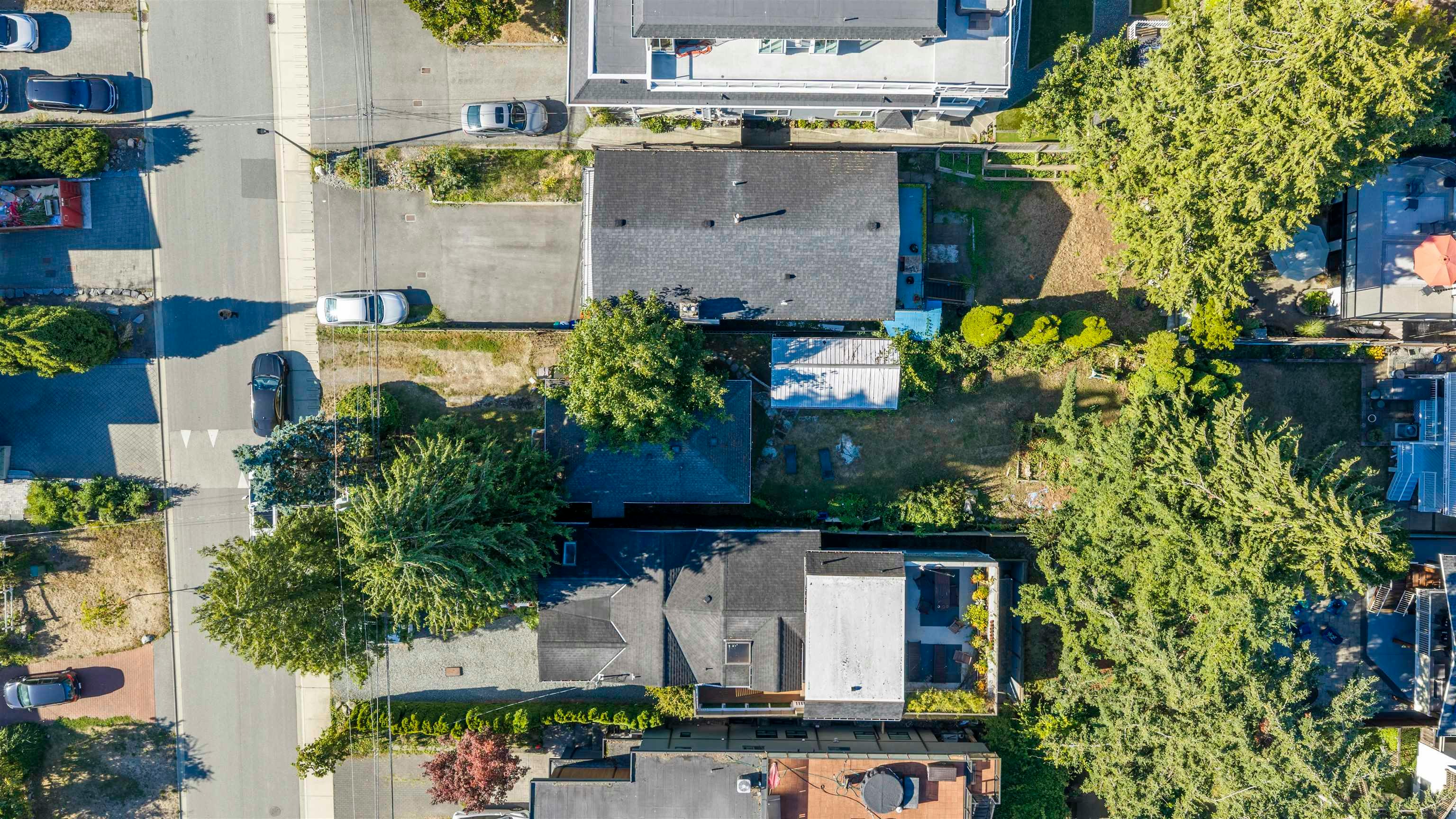 942 Lee Street, Surrey, BC, V4B 4N8 - 2