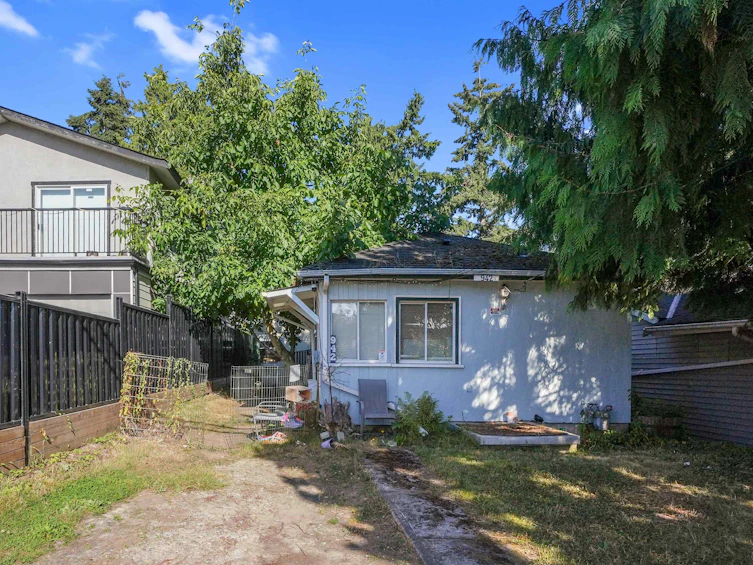 942 Lee Street, Surrey, BC, V4B 4N8 - 12