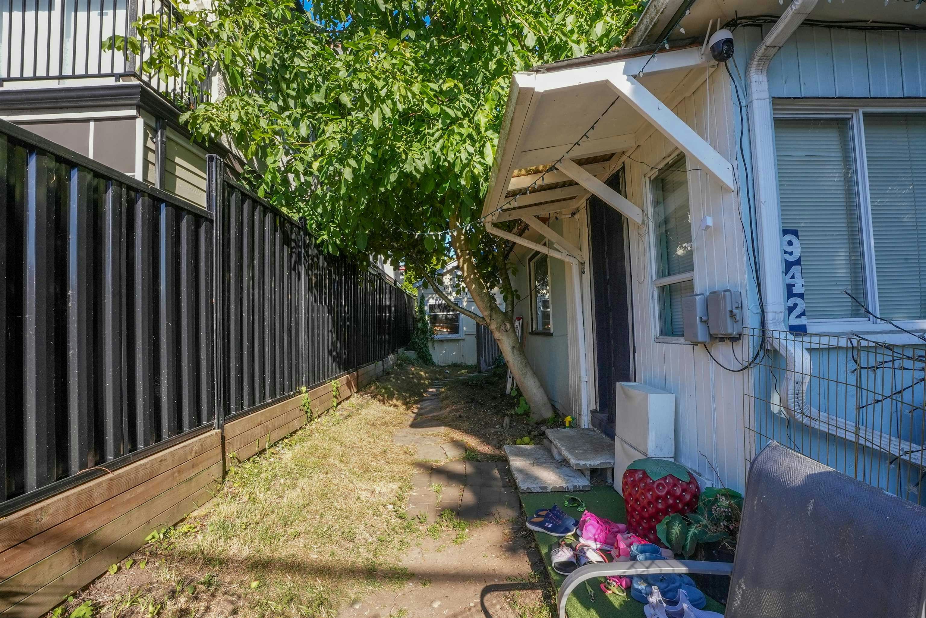 942 Lee Street, Surrey, BC, V4B 4N8 - 15