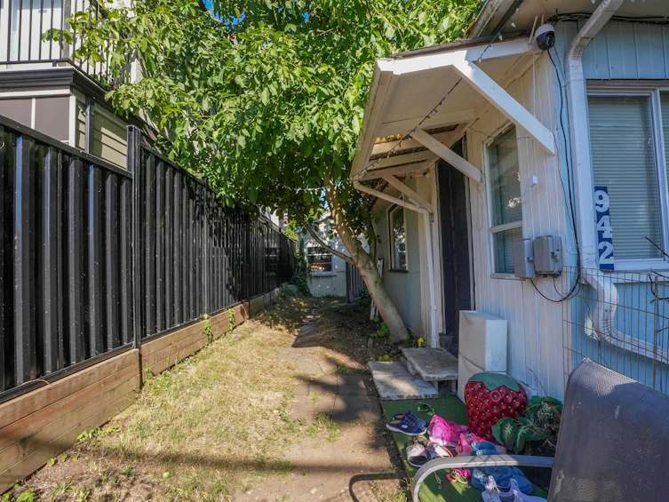 942 Lee Street, Surrey, BC, V4B 4N8 - 15