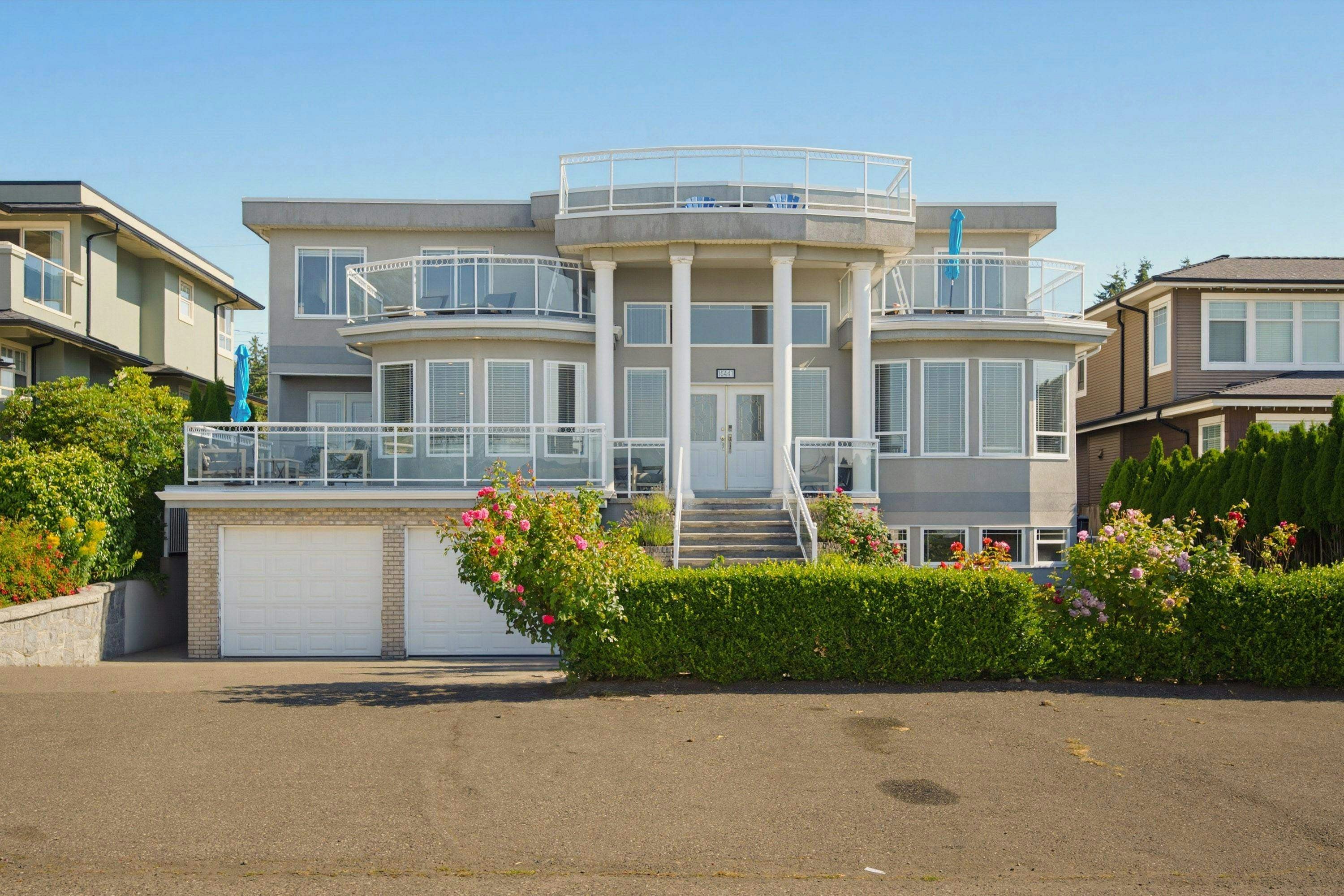 15441 Royal Avenue, Surrey, BC, V4B 1N2